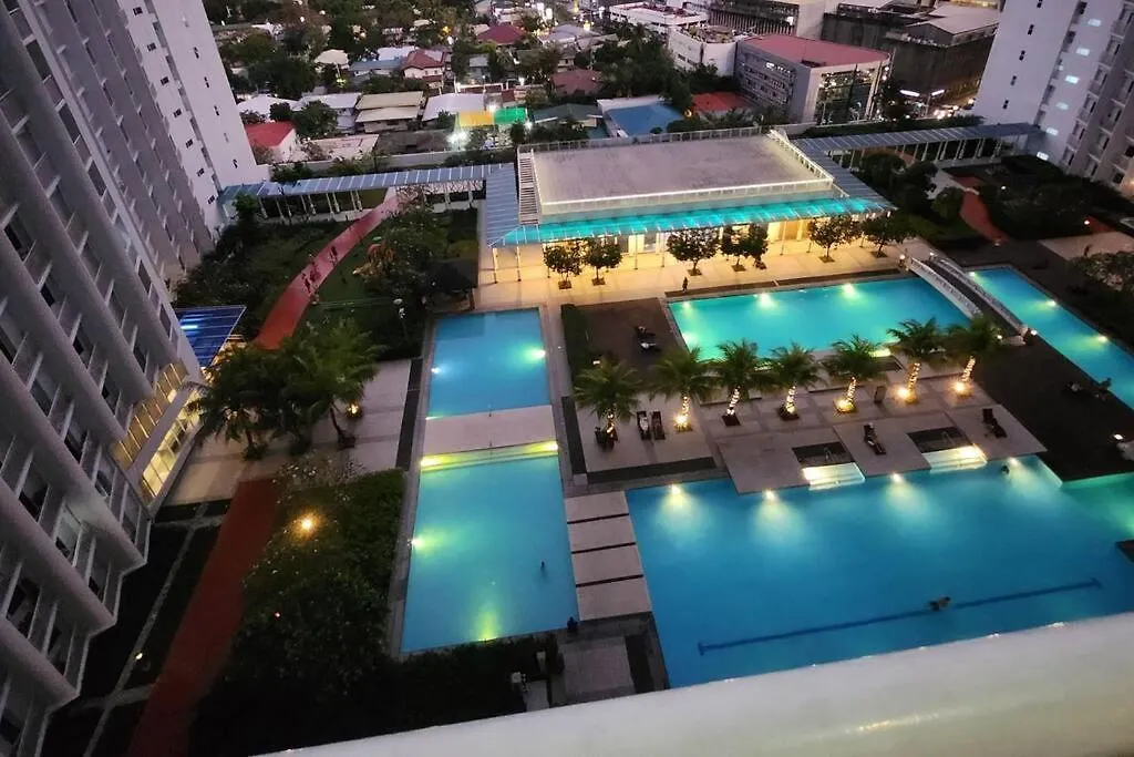 Great View In Makati Apartment Manila
