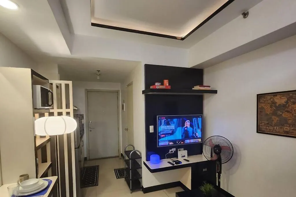 Great View In Makati Apartment Manila
